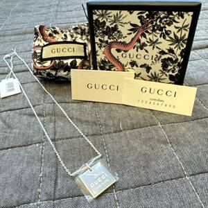 新品未使用品 GUCCI グッチ ネックレス プレート ロゴ スクエア 箱付き