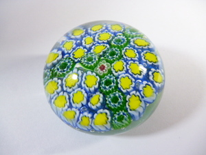 β Venetian glass Venetian glass paperweight β Venetian glass Venetian venechi Anne Mill fioli