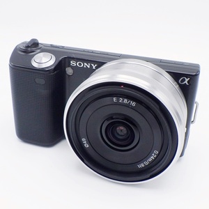 C24-38【ジャンク品】SONY ソニー NEX-5 レンズ交換式デジタル一眼カメラ SEL16F28 ブラック 現状品 動作未確認 単焦点レンズ/充電器付き