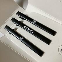 【新品】CHANELブラックヘアピンロゴ入り【3本セット】ノベルティシャネル _画像2