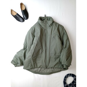 23AW HYKE ハイク PERTEX PUFF JACKET OLIVE DRAB ブルゾン ジャケット カーキ 2