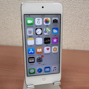 Apple iPod touch 第6世代 32GB シルバー 中古美品 MKHX2J/A　即決あり！