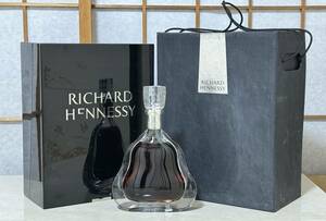 【未開栓】リシャール ヘネシー 700ml 40度 専用箱、外箱付き バカラボトル　Hennessy Richard ブランデー／コニャック