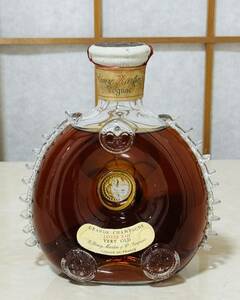 【未開栓】・羽欠け有り 古酒 REMY MARTIN LOUIS Xlll VERY OLD レミーマルタン ルイ13世 ベリーオールド バカラボトル 特級