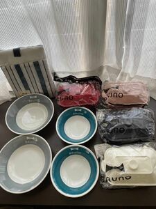 (新品未使用) BRUNO 食器4個とフードボックス4個と鍋敷ミトン