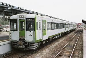 鉄道写真　東日本旅客鉄道（JR東日本）　キハ111・112形0番台　Lサイズ　ネガ・データ化