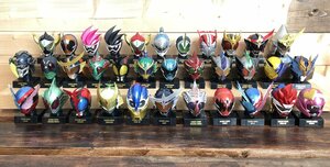 ■ バンダイ BANDAI 仮面ライダー 仮面之世界 マスカーワールド プレバン限定品含む 34体セット 発光台座付き ★