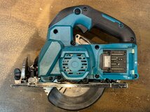 ★動作OK! 超美品! 良品! makita マキタ 充電式マルノコ HS 001GZ 40Vmax 165mm 本体のみ 丸ノコ プロツール 使用少ない鮫肌チップソー付！_画像3