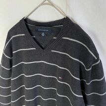 TOMMY HILFIGER ボーダーニットセーター　古着　Mサイズ　グレー_画像2