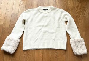 ★美品&激安 ZARA KNIT袖ファー付き長袖白セーター Sサイズ★