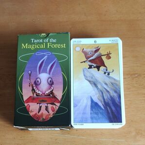 タロットカード　Tarot of the Magical Forest LO SCARABEO 社