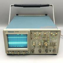 Tektronix テクトロニクス 2445B 150MHz アナログ オシロスコープ OSCILLOSCOPE 4ch 電気 測定器 計測器 電話ケーブル付き 通電確認済み_画像2