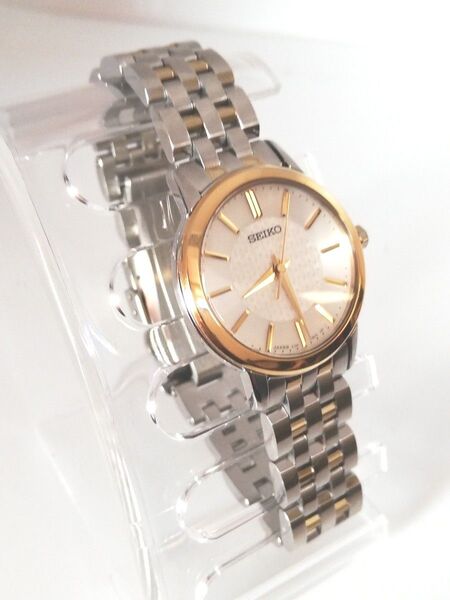 【電池新品、美品、年差10秒】SEIKO セイコー エクセリーヌ 白蝶貝ダイヤル 4J41-0AW0
