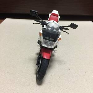 タミヤ「ＹＡＭＡＨＡ　ＦＺ２５０　ＰＨＡＺＥＲ」１／１２完成品