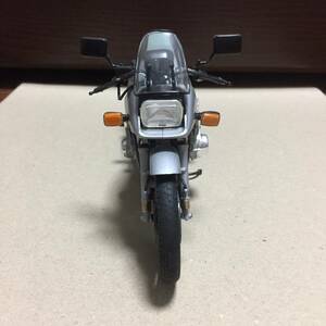 タミヤ「ＳＵＺＵＫＩ　ＧＳＸ１１００Ｓ　ＫＡＴＡＮＡ」１／１２完成品