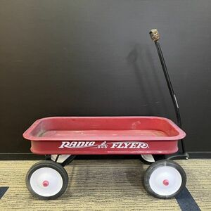 O224-CH3-411 RADIO FLYER ラジオフライヤー レッド＆ブラック キャリーカート 縦約44cm 横約93cm 高さ約38cm 深さ約10cm 持ち手約80cm