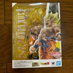 S.H.Figuarts ドラゴンボール スーパーサイヤ人孫悟空 -伝説のスーパーサイヤ人- 約145mm ABS&PVC製 塗装済み可動フィギュア 