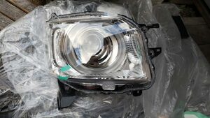 ● HONDA ホンダ N-BOX JF3 JF4 純正 LED 右 ヘッドライト STANLEY W3105 打刻 N1 中古 レンズ面傷有り ●UP TDB24001●