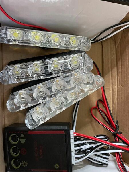 最新LED LED アンバー ホワイト　デイライト　コントローラー付き　ストロボ　点灯