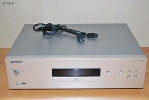 Операционный Pioneer PD-10 SACD/CD-плеер использовал Pioneer