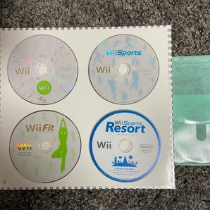 Wii　ソフト4枚セット　はじめてのWii　Wiiスポーツ Fit　リゾート