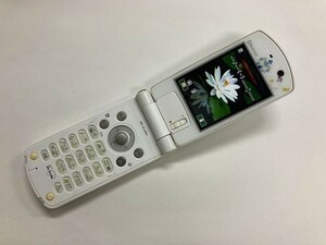 AF380 docomo FOMA P902iS ホワイト ジャンク