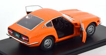 WHITEBOX 1/24 ダットサン 240Z 1969 オレンジ 日産 Datsun 240 Z ミニカー_画像4