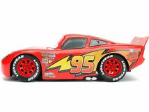 JADA TOYS 1/24 カーズ ライトニング マックイーン タイヤラック付き ディズニー ピクサー Cars Lightning McQueen 97751_画像3