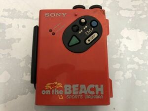 通電ok SONY WM-F5 SPORTS WALKMAN on the BEACH カセットプレーヤー ジャンク品 / ソニー スポーツ・ウォークマン オン・ザ・ビーチ 706a