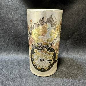 ★☆茶筒 茶入 花柄　高さ：約15ｃｍ　幅：7.5ｃｍ　重さ：約149ｇ #13557☆★