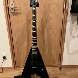 Jackson King V EMG85 81 Fishman バッテリー搭載