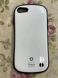 iFace iPhone SE/8/7 スマホケース　ホワイト 美品