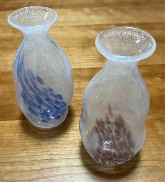 【未使用】琉球ガラス 徳利 ２本セット 青 臙脂 泡ガラス 酒器 デコボコガラス