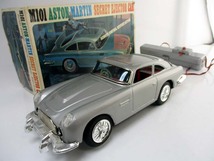 DAIYA 1960年代日本製 　 M101 ASTON MARTIN DB5 SECRET EJECTOR CAR オリジナル箱付き完動極美品　長さ約28.5cm_画像1