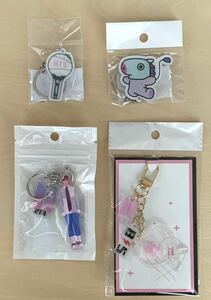 キーホルダー4点セット　BTS ジェイホープ J-HOPE. ロゴマーク. BT21 マン MANG. ペンライト形キーリング　未使用 ③