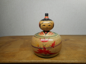  Kobayashi . Taro ... kokeshi 