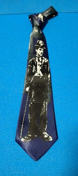 美品 DUDE FASHION チャップリン柄 希少 シルク100% ハンドメイド 大剣幅9.5cm