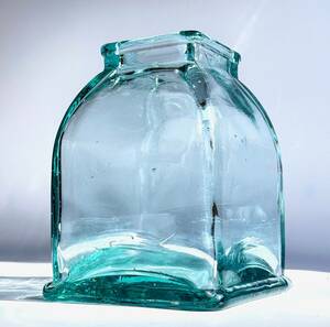 ビンテージ スペイン製 ブルーガラスボトル リサイクルガラス 気泡入り 花瓶 フラワーベース 幅17cm 高さ22.5cm 重さ3.5kg