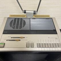 t1-40 SONY ソニー ブラウン管テレビ カラーテレビ トリニトロン レトロ KV-13P2 1981年製　通電可　中古品_画像2