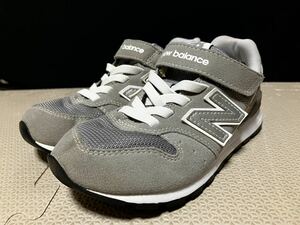 ジュニア　キッズ　NEW BALANCE ニューバランス　996 グレー　19.0センチ