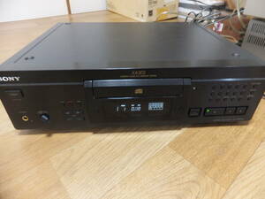 ソニー　CDP-XA3ES 最後期のソニーのCD中堅プレーヤー