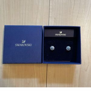 ピアス SWAROVSKI