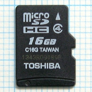 ★TOSHIBA micro SDHC メモリーカード １６ＧＢ 中古★送料６３円～の画像1