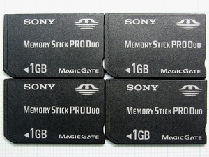 ★SONY メモリースティック PRO Duo１ＧＢ ４枚 中古★送料６３円～