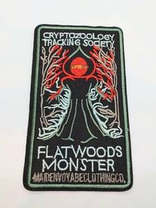 送料無料　UMA　フラットウッズ・モンスター　Flatwoods Monster　ワッペン　アイロン　のり付き　未確認生物　実在する　スマアク