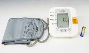 ◆(TD) オムロン 上腕式 自動電子血圧計 OMRON HEM-7200 管理 医療用具 医療機器 健康器具 測定器 ヘルスケア