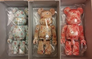 新品未開封 【数量限定】オンラインマークス別注 柿沼人形・木目込み×BE@RBRICK / メディコム・トイ 紅緋 空色 辛子色