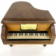 グランドピアノ型 オルゴール REVGE リュージュ ボッケリーニ メヌエット 小物 ピアノ 全高9cm ピアノ型 アンティーク 木製_画像6