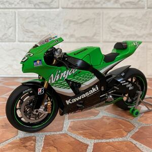 タミヤ1/12 Kawasaki Ninja ZX-RR 完成品