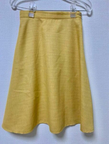 【春夏・美品】Moniqueモニーク 爽やかな黄色フレアスカート　36（S）